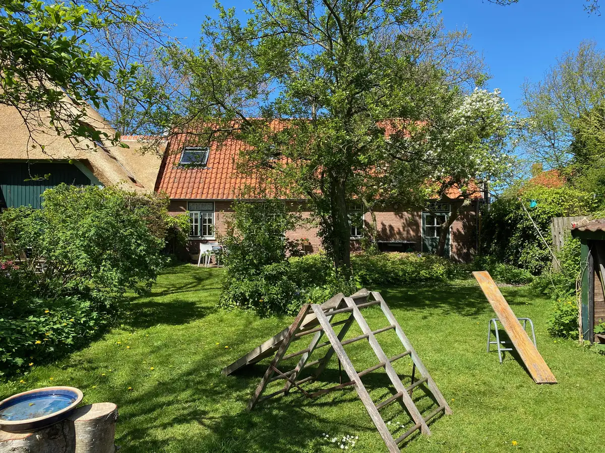 Speeltoestellen in de boerentuin